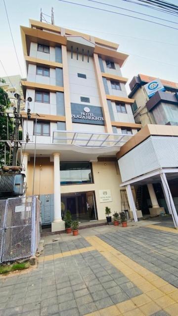 Hotel Plaza Heights Mangalore Buitenkant foto